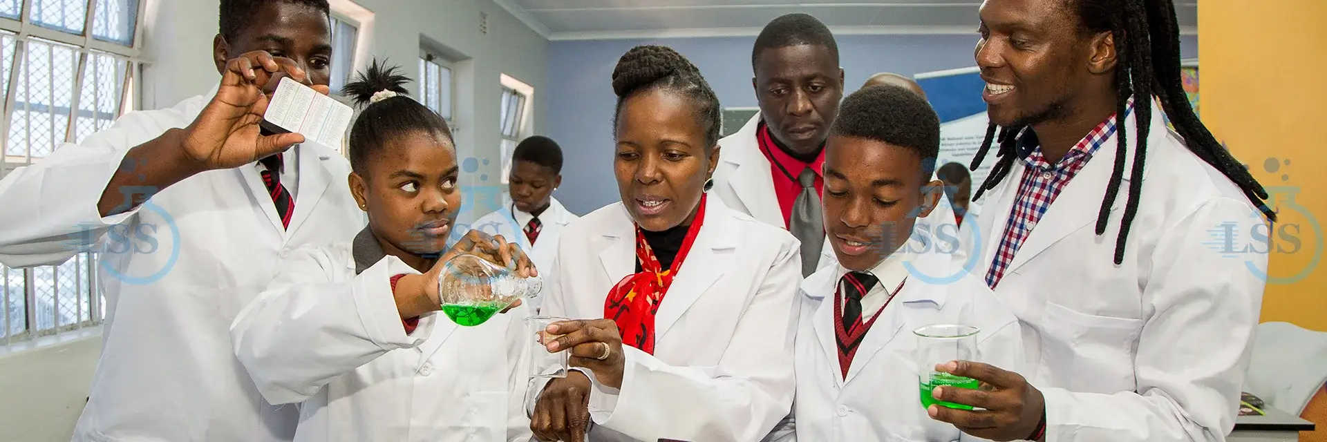 Science Lab Equuipments Manufacturers